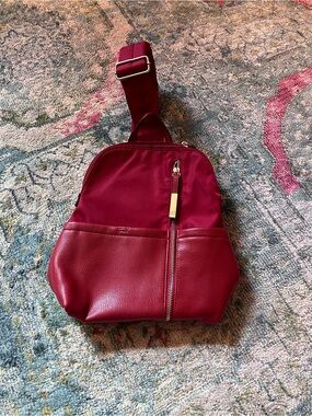 Tutilo New York Red Sling Backpack